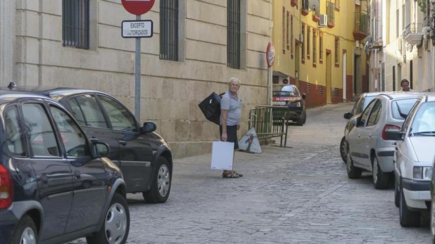 Peligro en Nidos por el continuo acceso de vehículos en dirección prohibida