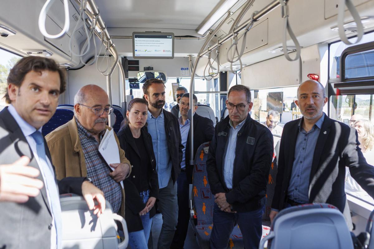 Presentació dels nous busos elèctrics de la xarxa interurbana del Bages