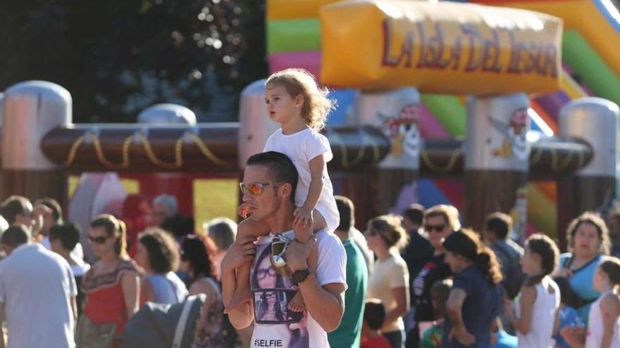 Las Meanas, zona infantil