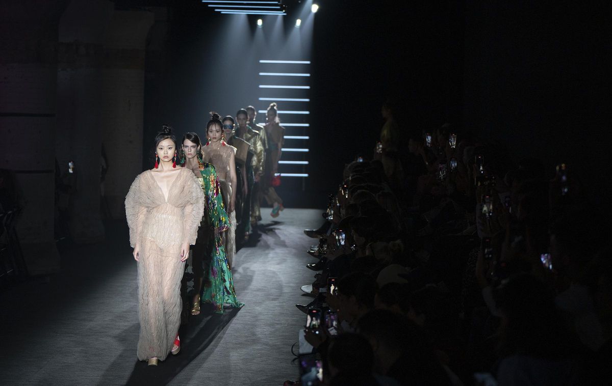 Desfile de Lola Casademunt en la 080 Barcelona Fashion Week