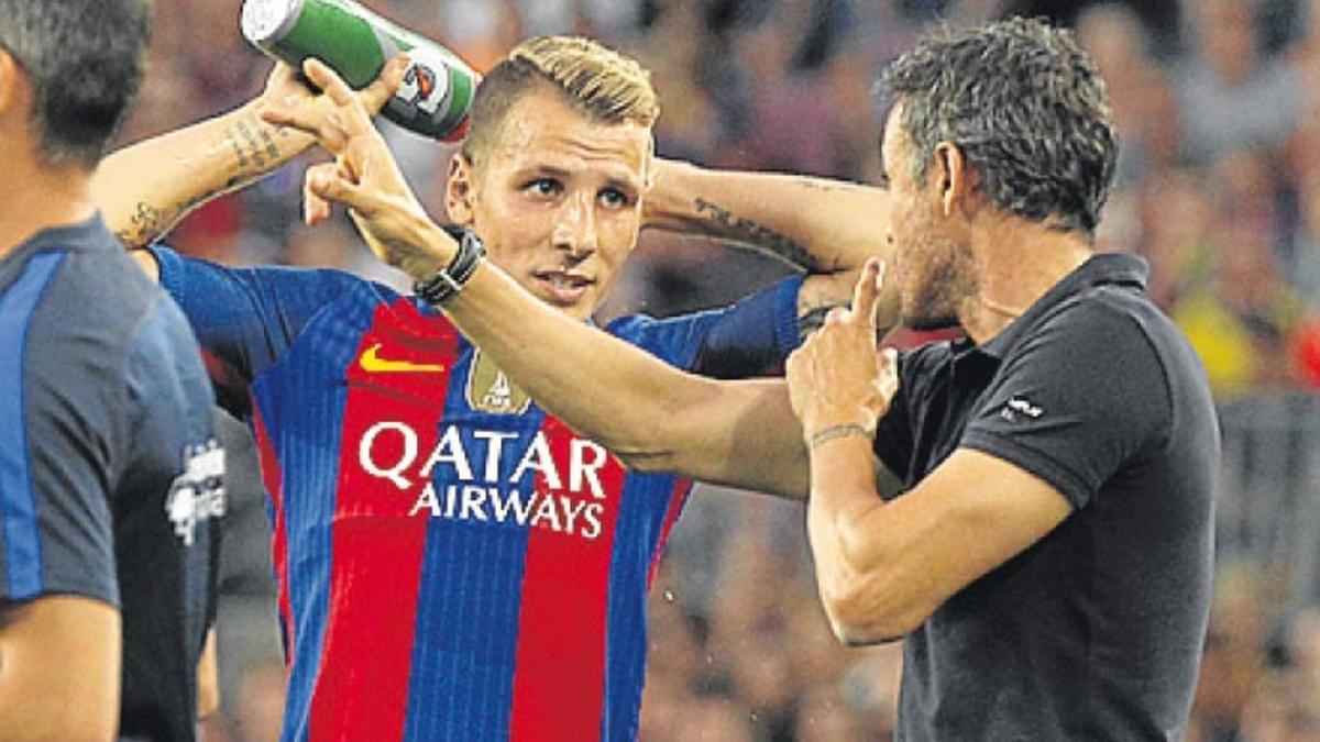 Digne reforzará la banda izquierda del Barça