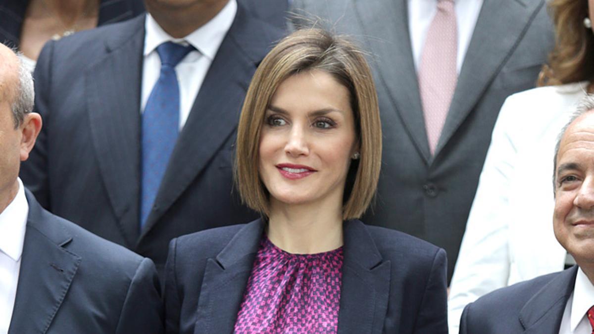 Doña Letizia Ortiz, perfecta con un look 'working girl'