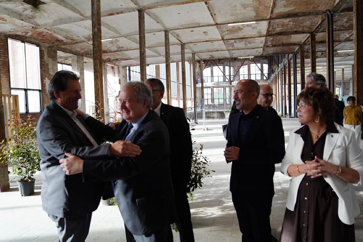 La Cambra de Manresa vesteix de gala la Fàbrica Nova en obres per celebrar els seus 120 anys La Cambra de Manresa vesteix de gala la Fàbrica Nova en obres per celebrar els seus 120 anys