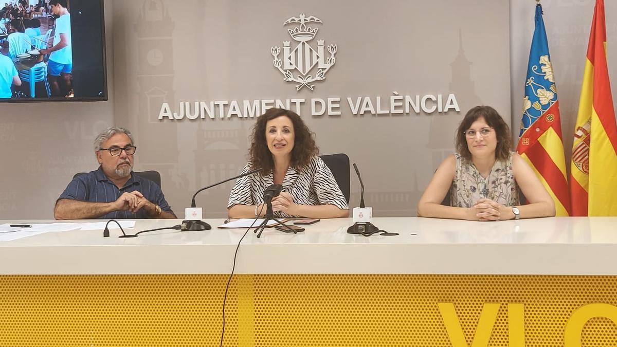 Miguel Hernández, Maite Ibáñez y Aina Thous han presentado el ciclo de conciertos.