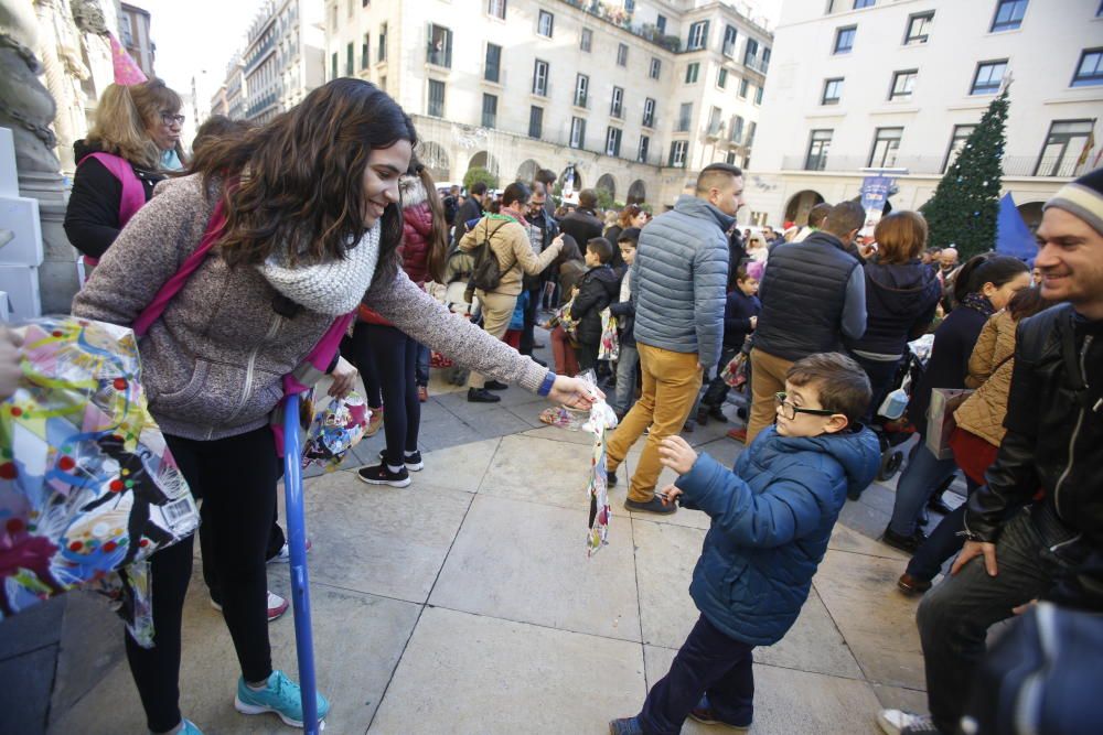 Los niños disfrutan de su Nochevieja en Alicante