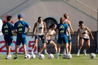 España prepara los cuartos de final contra Suiza con todas las jugadoras disponibles