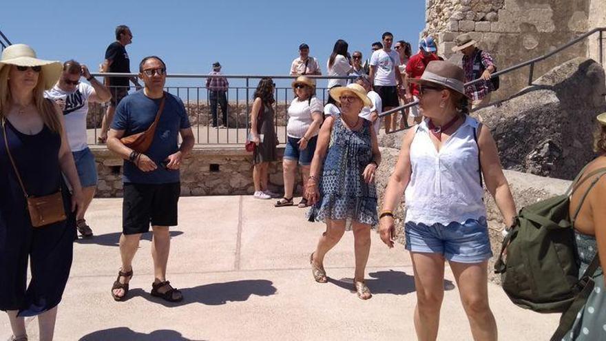 El castillo de Peñíscola mantiene las visitas a pesar de las obras