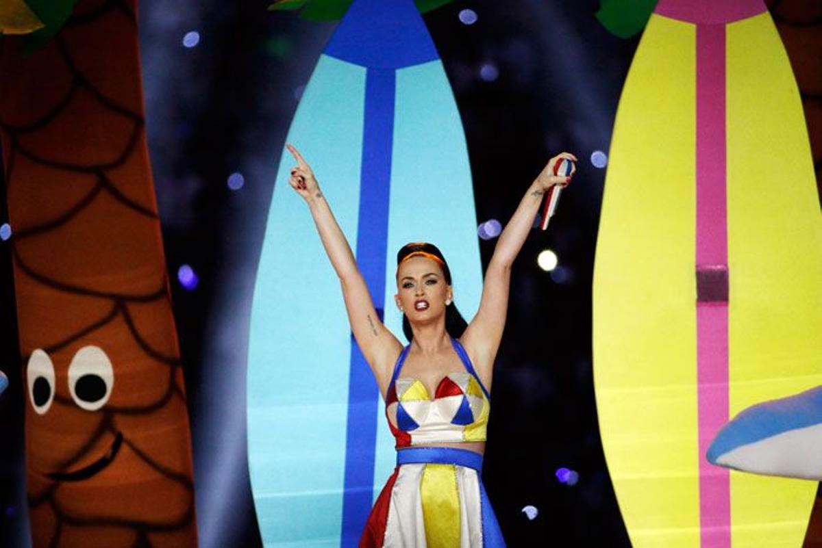 Katy Perry trasladó California al terreno de la Super Bowl 2015