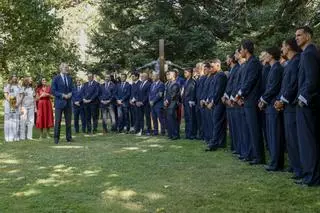 Los reyes y el presidente del gobierno reciben a la selección española en la Zarzuela y la Moncloa