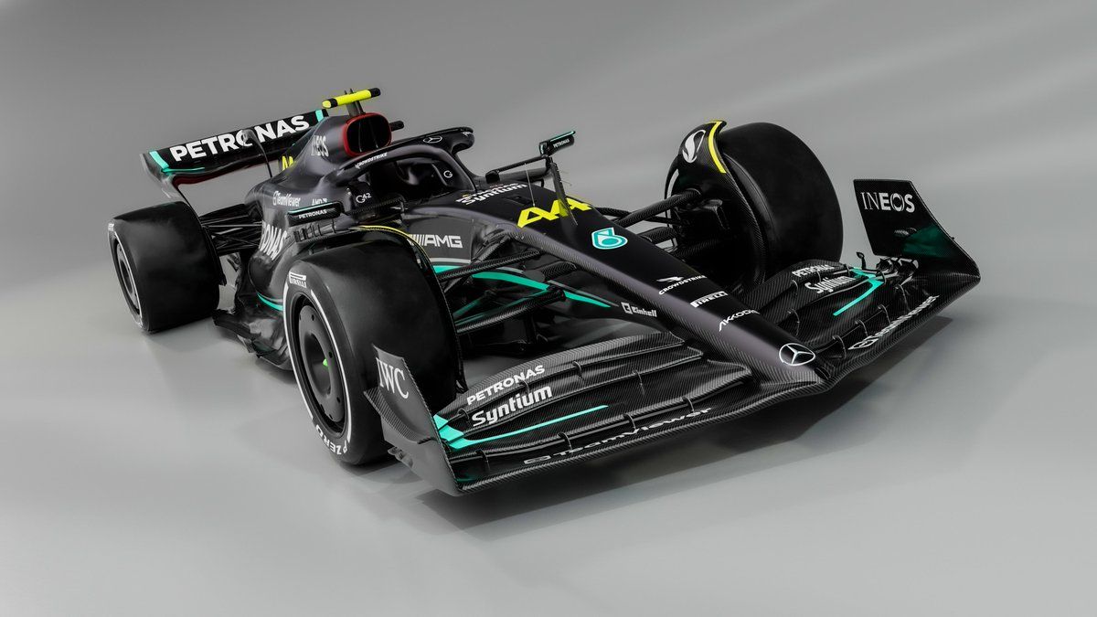 Mercedes W14