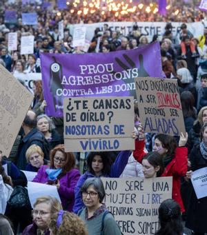 Encuesta CEO: Una de cada tres mujeres catalanas cree que el feminismo ha ido demasiado lejos