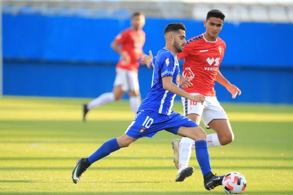 Toril sentencia al Lorca y da el primer triunfo al Real Murcia