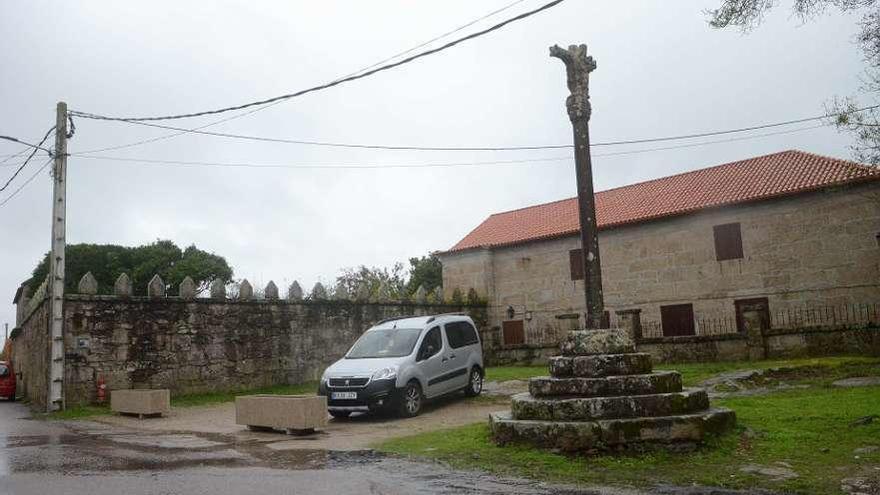 Parcela en litigio entre el Concello de Vilanova y unos particulares en San Roque do Monte. // Noé Parga