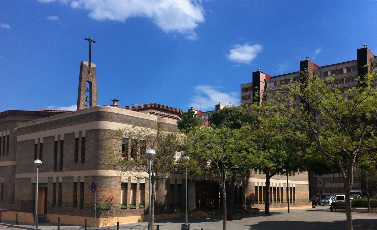 Parroquia de la Mare de Déu de Bellvitge, en LHospitalet de Llobregat