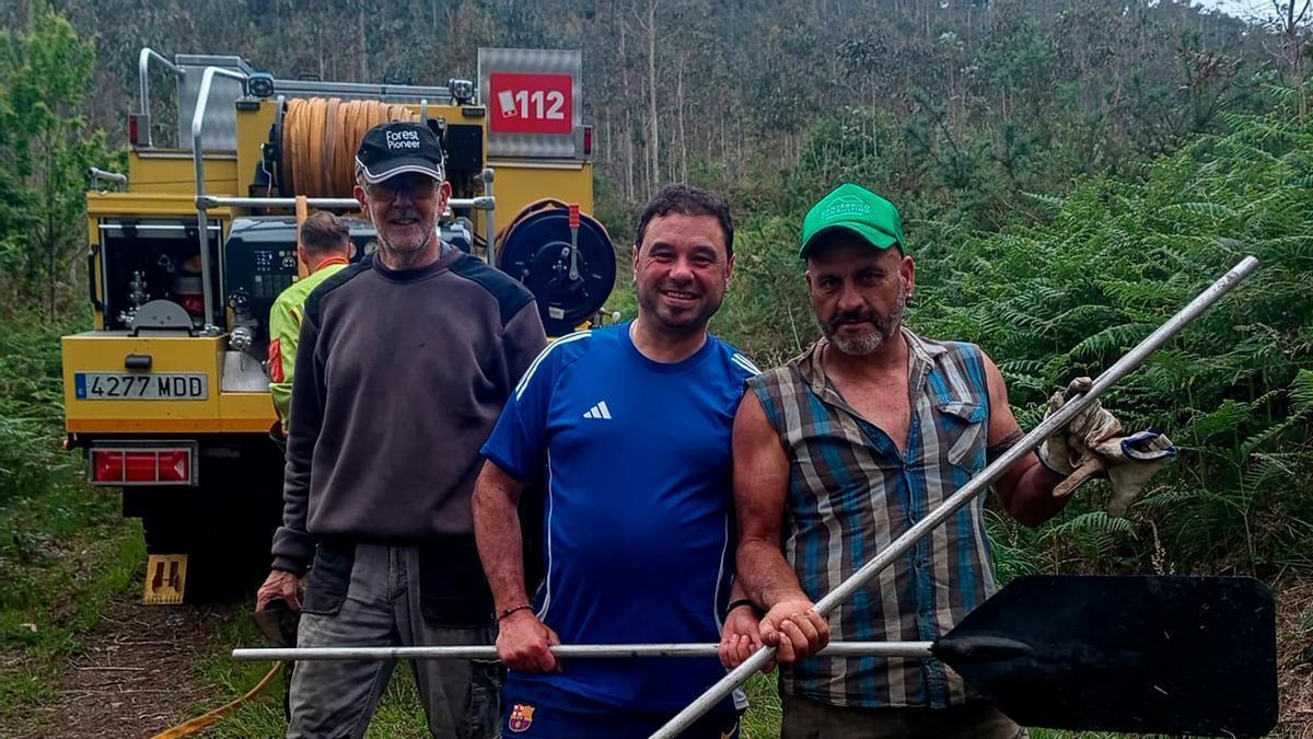 Susto en Villayón: la rápida intervención vecinal evita la propagación de un incendio provocado por un rayo