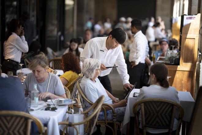 Соглашение в каталонской гостиничной сфере: зарплаты вырастут на 15%