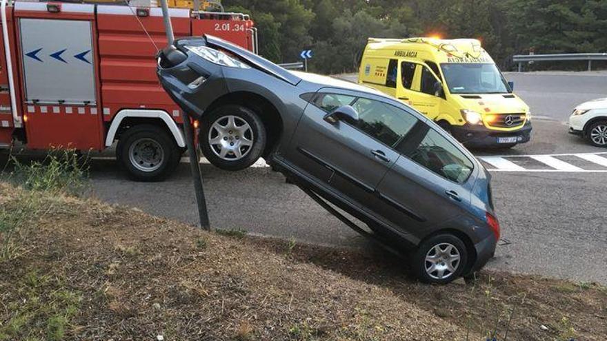 El vehicle del conductor que circulava begut.