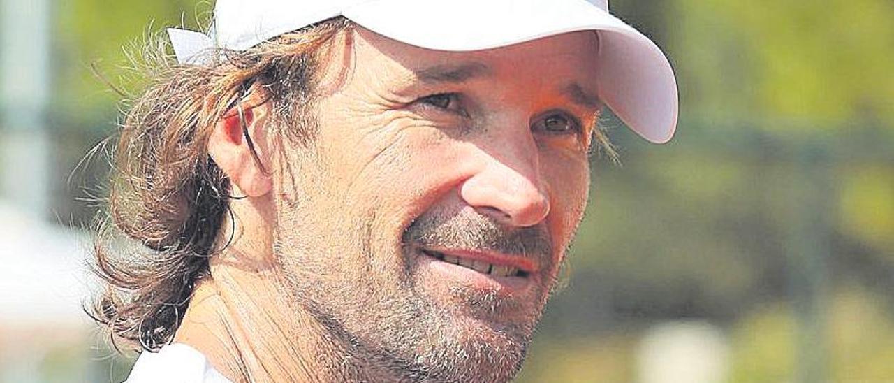 Carlos Moyá, entrenador de Rafel Nadal y mallorquín como él, en una imagen tomada en Palma. Moyá ganó un trofeo de Roland Garros y fue finalista en el Open de Australia.