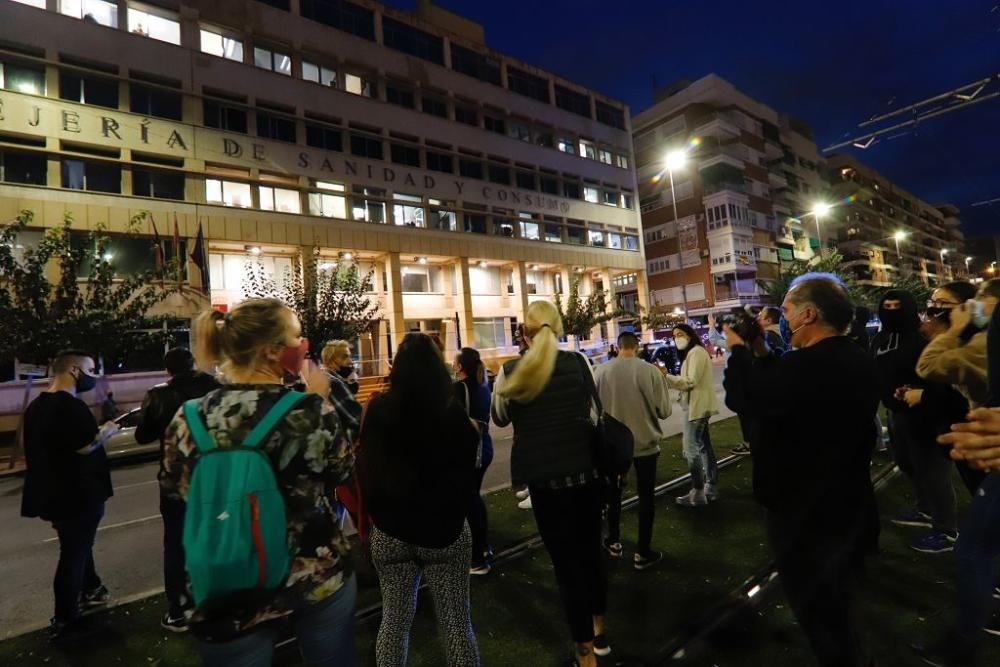 Hosteleros protestan en Murcia