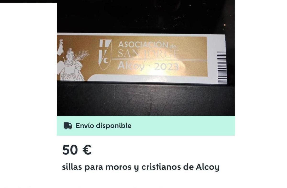 Tickets para las sillas de Moros y Cristianos, por un precio de 50 euros cada una en una conocida página de compraventa.