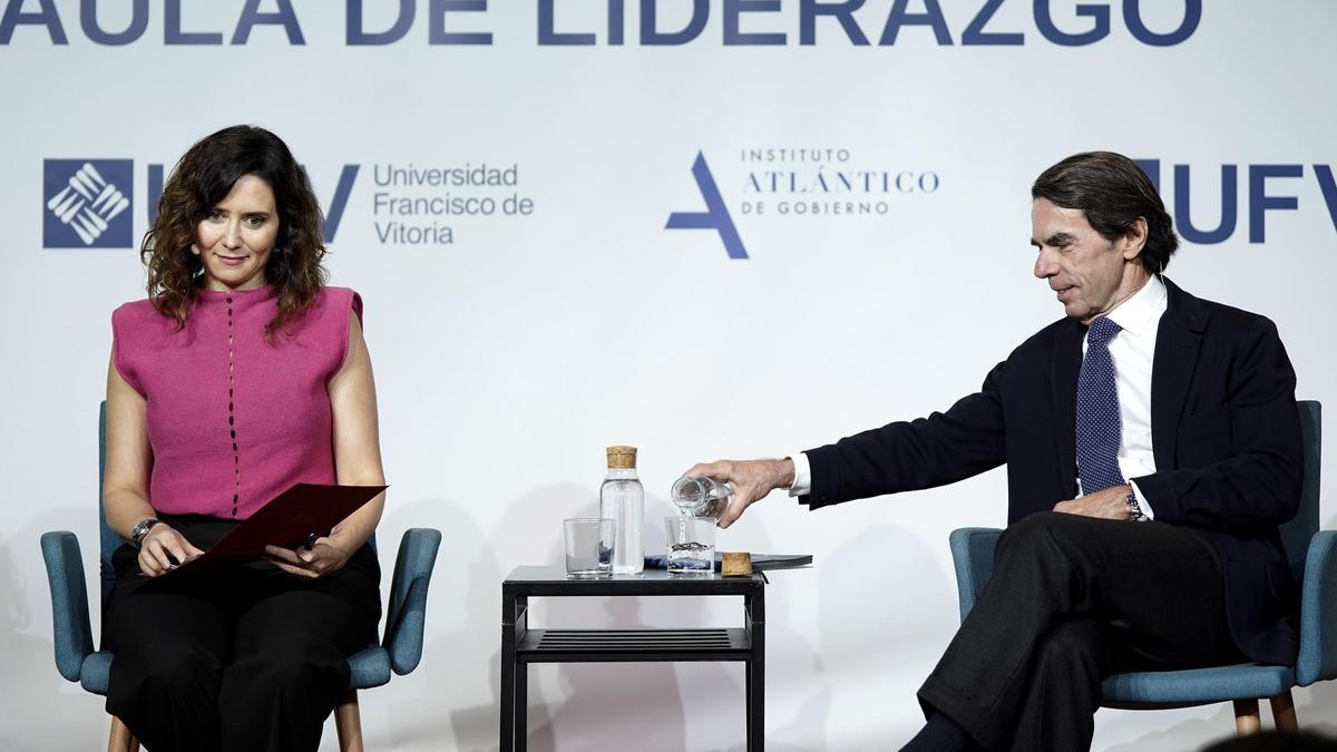 Isabel Díaz Ayuso y José María Aznar en un acto en la Universidad Francisco de Vitoria.