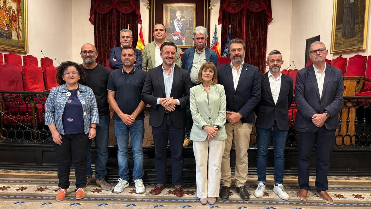 El Ayuntamiento destina esta año 138.000 euros que “demuestran el compromiso de este gobierno municipal con el campo de Elche", según el alcalde