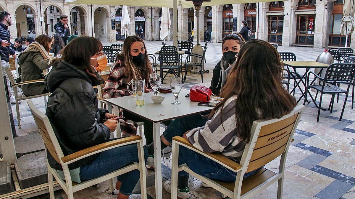 Los establecimientos con terraza podrán ocuparla al cien por cien