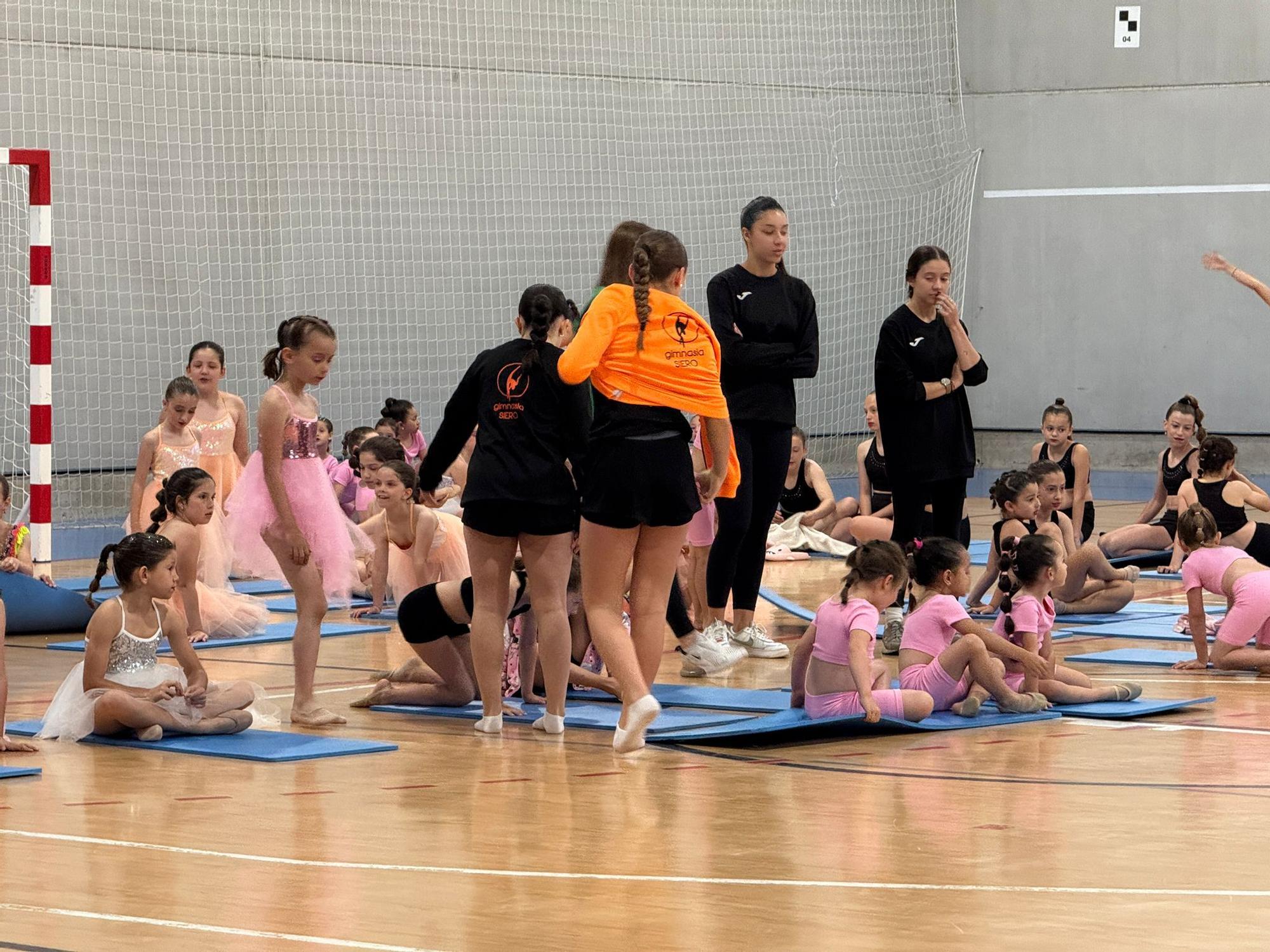 Así fue el fin de curso de gimnasia rítmica del PDM de Siero