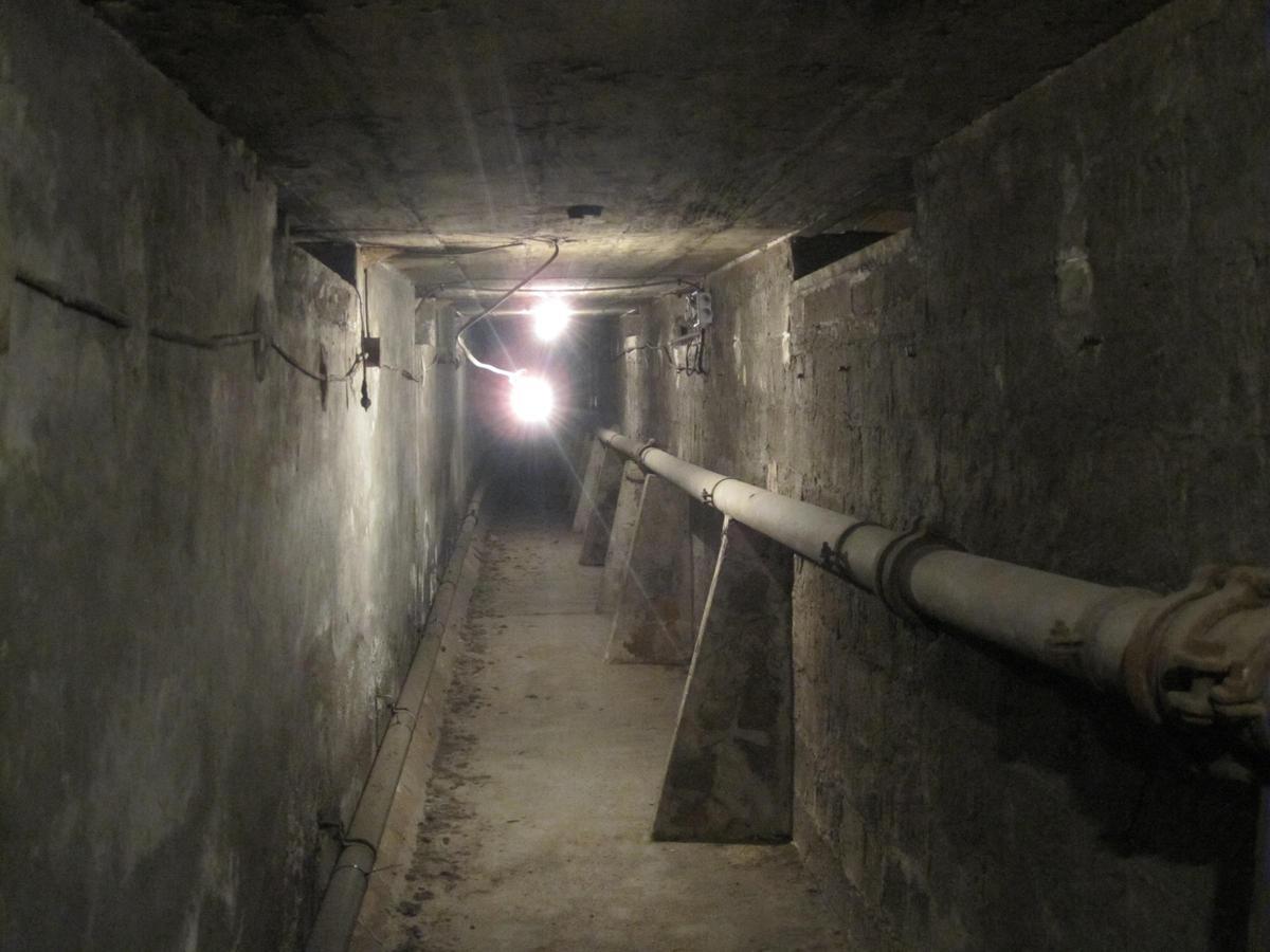 Los túneles del Comedia, que desembocan a veces en el alcantarillado.