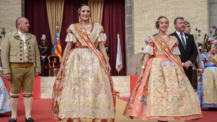 Fiesta por todo lo alto para las Falleras Mayores de Sagunt