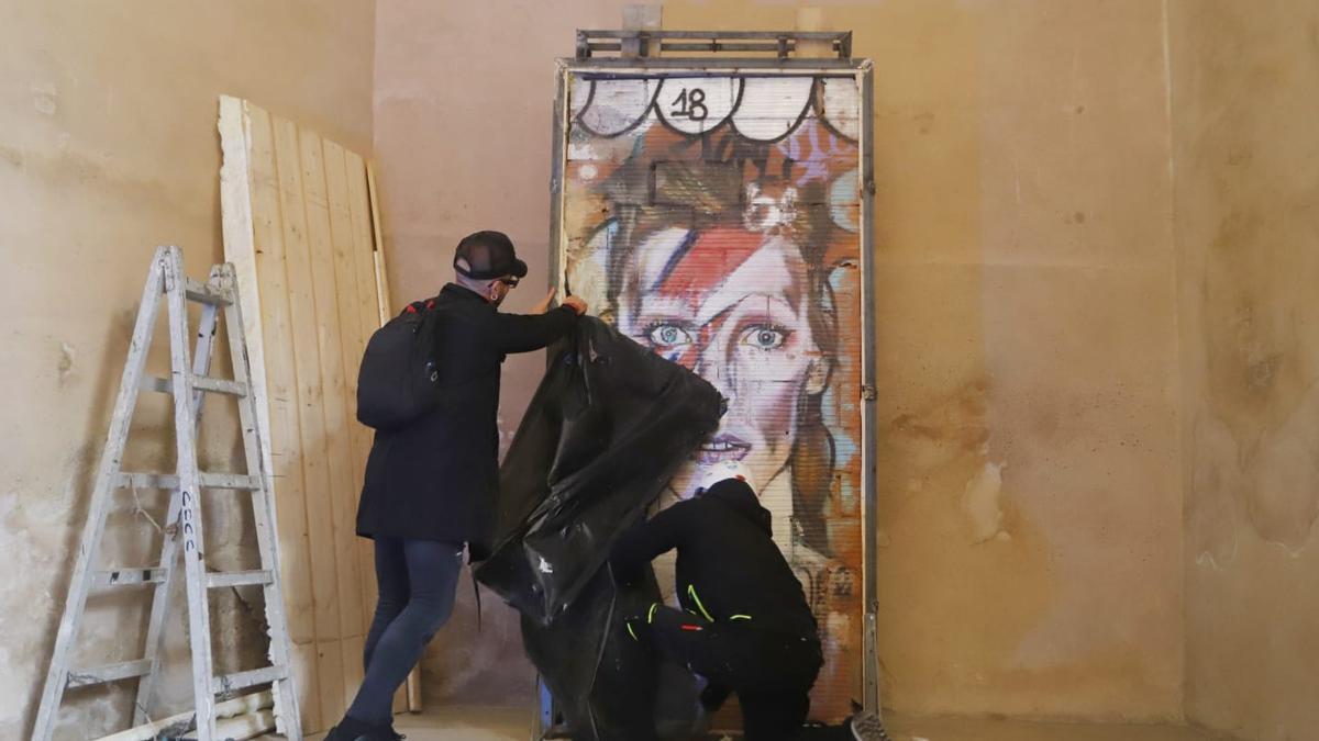 El grafiti indultado de David Bowie llega al Centro del Carmen