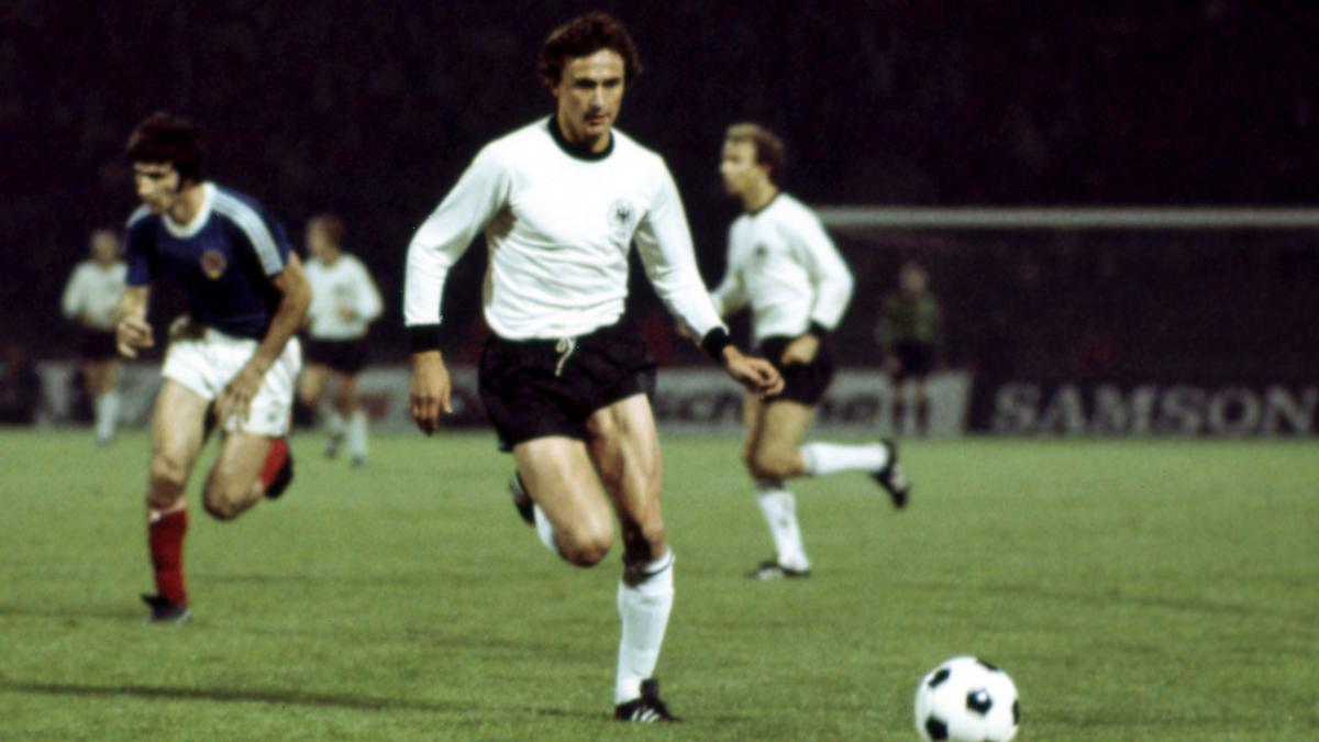 Germany v Yugoslavia - European Championship 1976