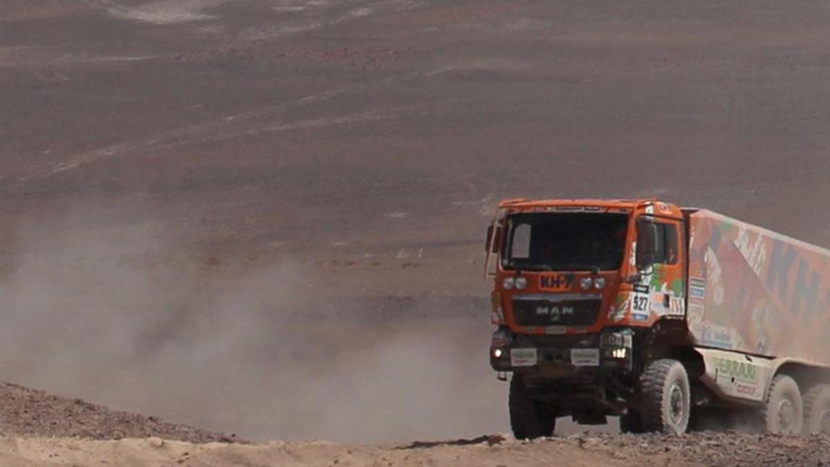 El camión de Juvanteny y Criado, un clásico en el Dakar