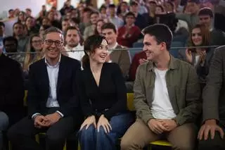 Ayuso acusa a Sánchez de llevar a España al "guerracivilismo" con unas consecuencias que "tardarán tiempo en arreglarse"