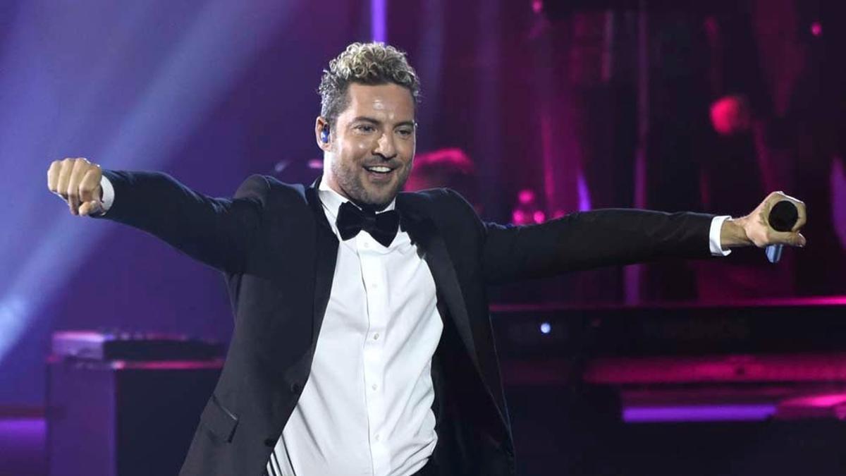 David Bisbal en el homenaje a Alejandro Sanz en los Grammy Latinos