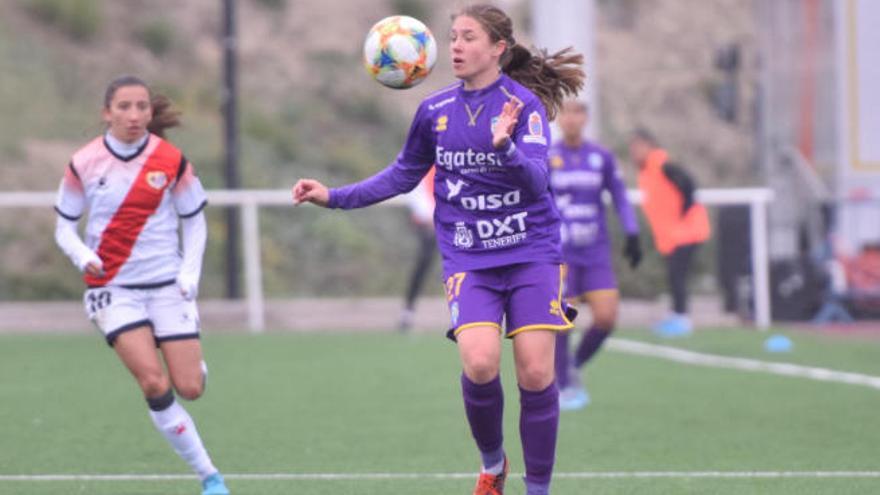 Aleksandra, en una visita anterior al Rayo Vallecano.