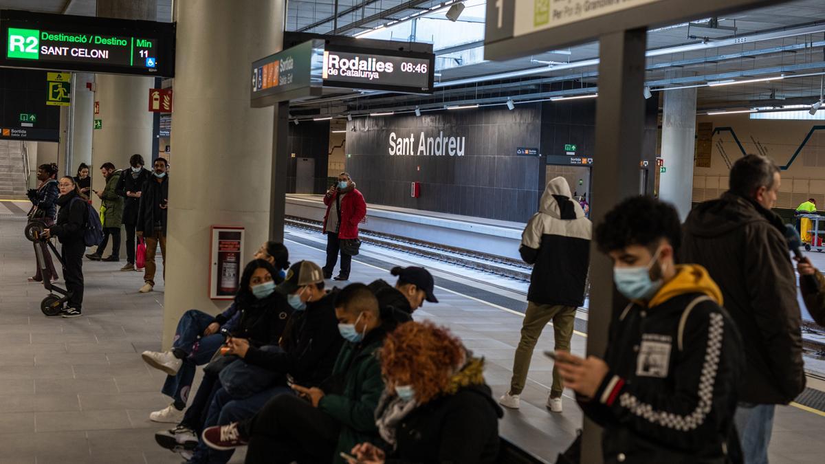 La estación de Rodalies de Sant Andreu entra en servicio