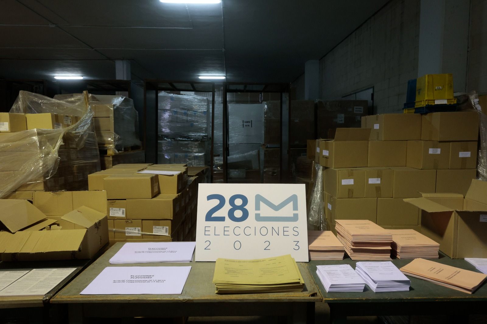 Dispositivo de preparación para el 28M en el almacén electoral de Delegación de Gobierno