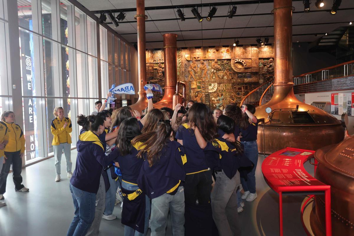 El Dépor Abanca celebra el ascenso en el Museo Estrella Galicia