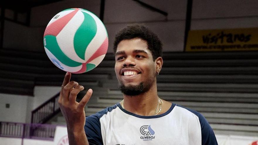 Cisneros La Laguna Opens Superliga Playoff Series Against Manacor