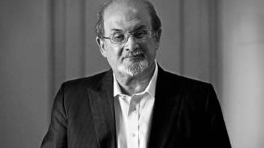 Salman Rushdie  ESCRITOR : &quot;Occidente tiene también culpa del extremismo&quot;