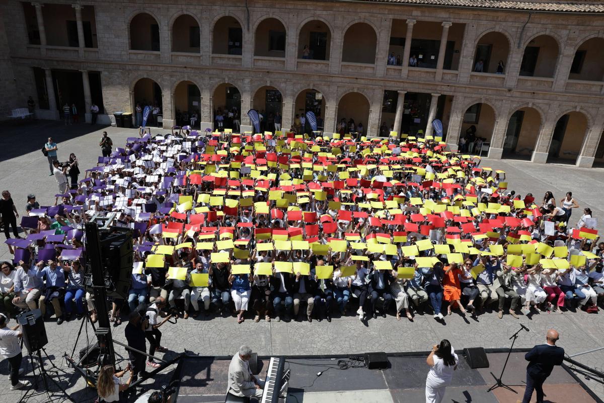 Un millar de escolares mallorquines reivindican el "valor cultural" de La Balanguera en la Misericòrdia de Palma