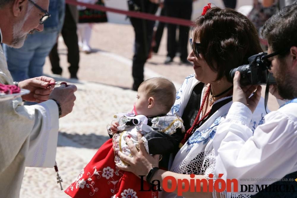 Ofrenda de flores en Caravaca: imposición de cruce