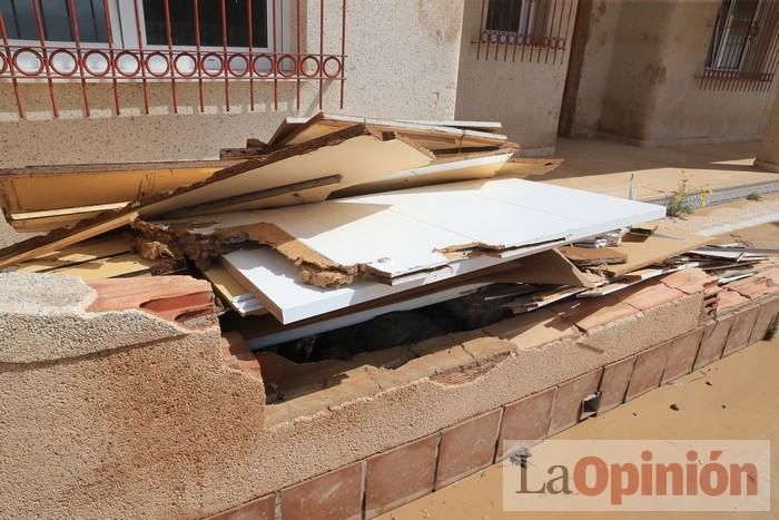 Limpian Los Alcázares tras las fuertes lluvias de los últimos días