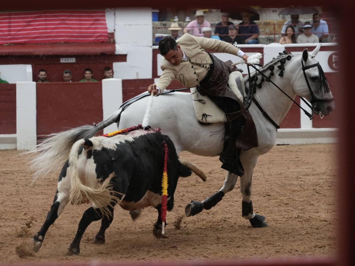 GALERÍA | Corrida de rejones de San Pedro en Zamora 2025