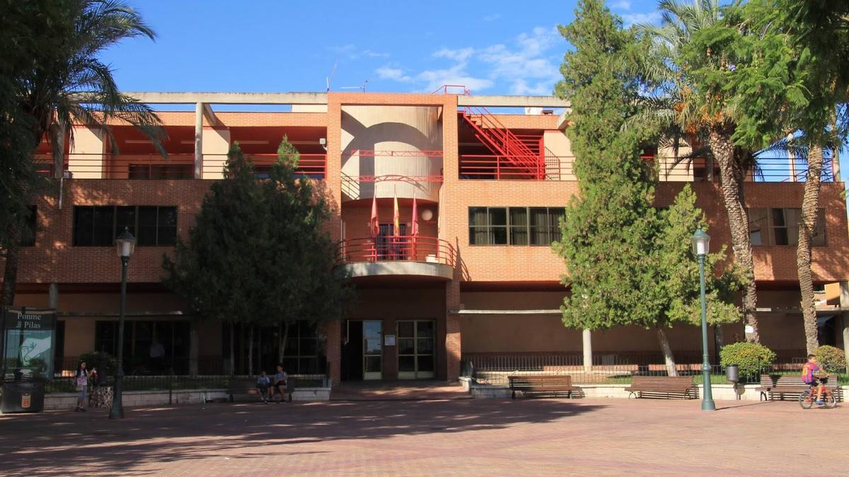 Centro Cultural de Javalí Nuevo en la plaza Ermita, donde se celebran los plenos de las junta vecinal.