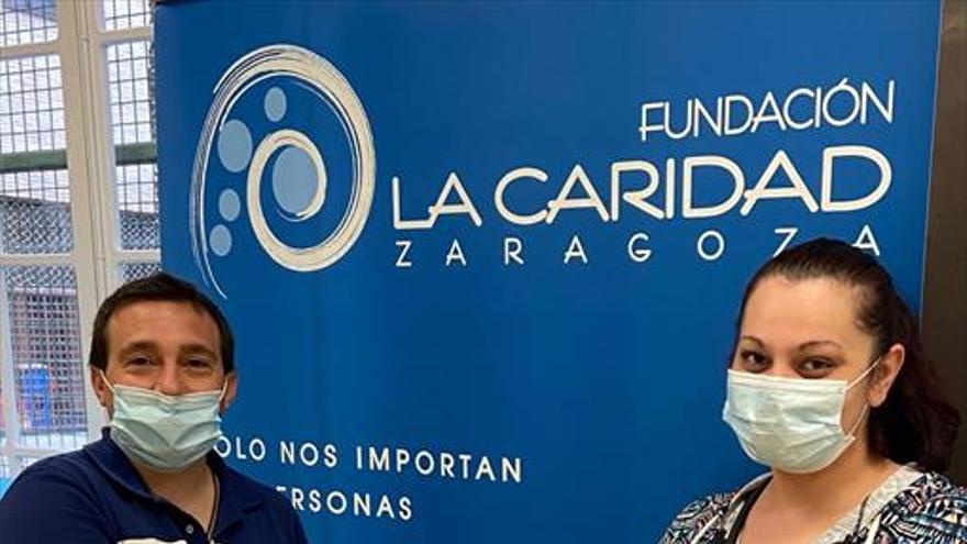 CaixaBank dona 85 tarjetas monedero a La Caridad