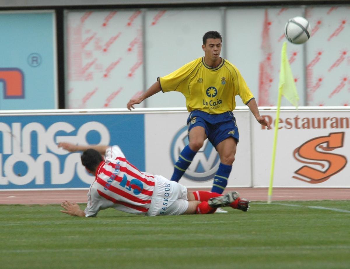 Carmelo González durante un partido de la UD.