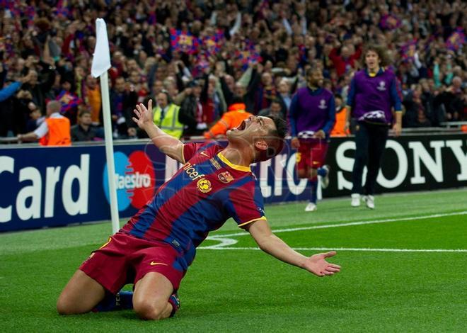 David Villa celebra su gol durante la final de la Liga de Campeones entre el FC Barcelona y el Manchester United en el estadio de Wembley, Londres.