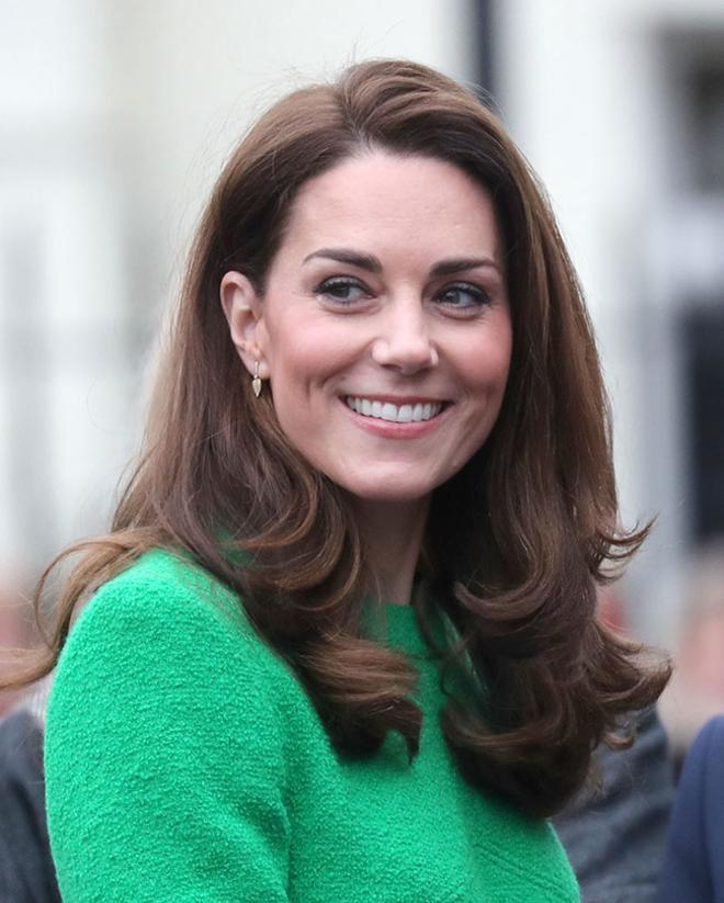 Kate Middleton con vestido verde de lana en un evento oficial